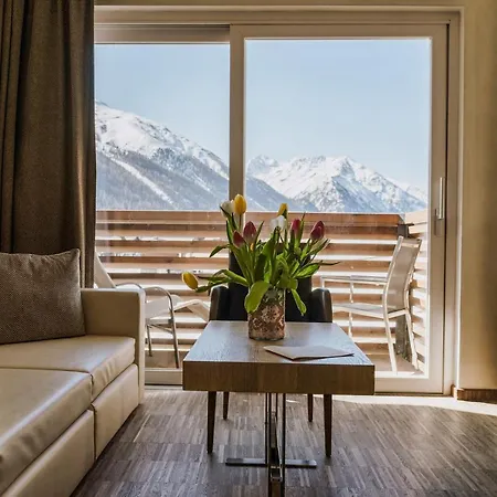 Ξενοδοχείο Salin & Mountain 4*